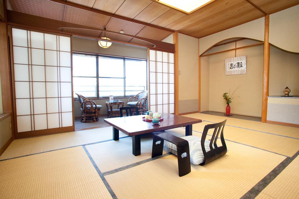ホテルEbisuya 伊豆市 部屋 写真
