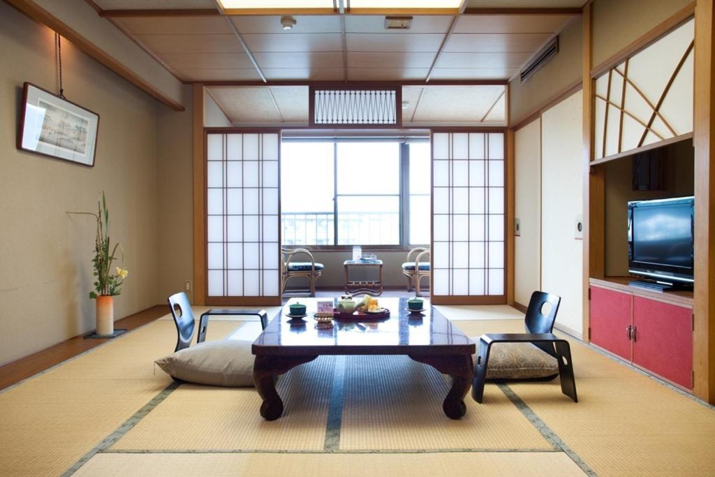 ホテルEbisuya 伊豆市 部屋 写真