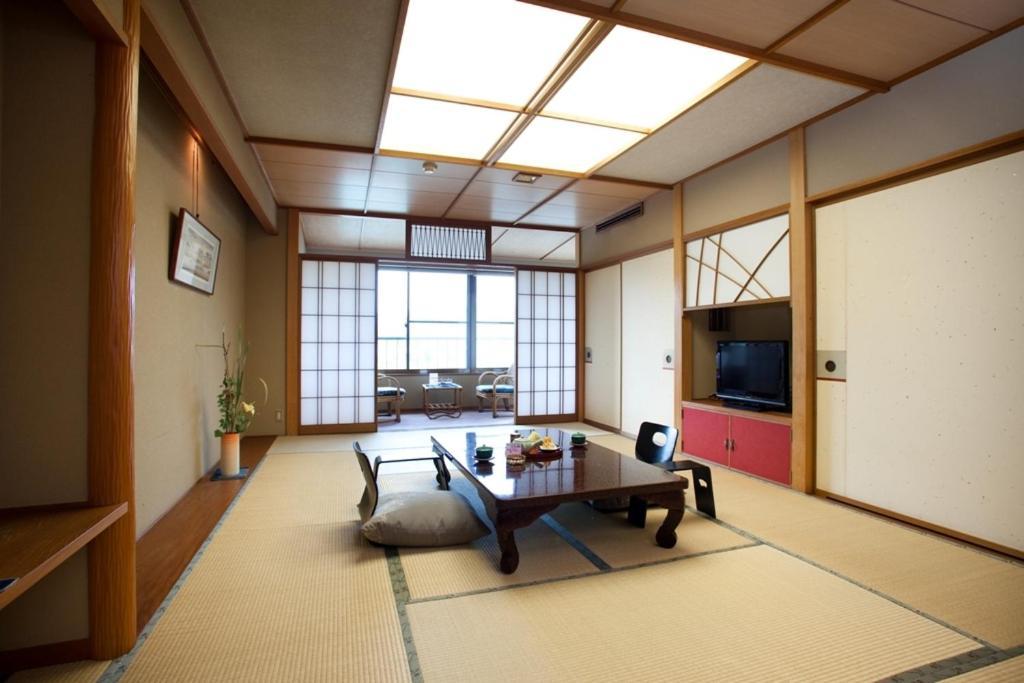 ホテルEbisuya 伊豆市 部屋 写真